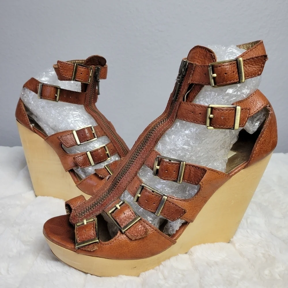 CYNTHIA VINCENT // jagger wooden platform leather gladiator wedge heels